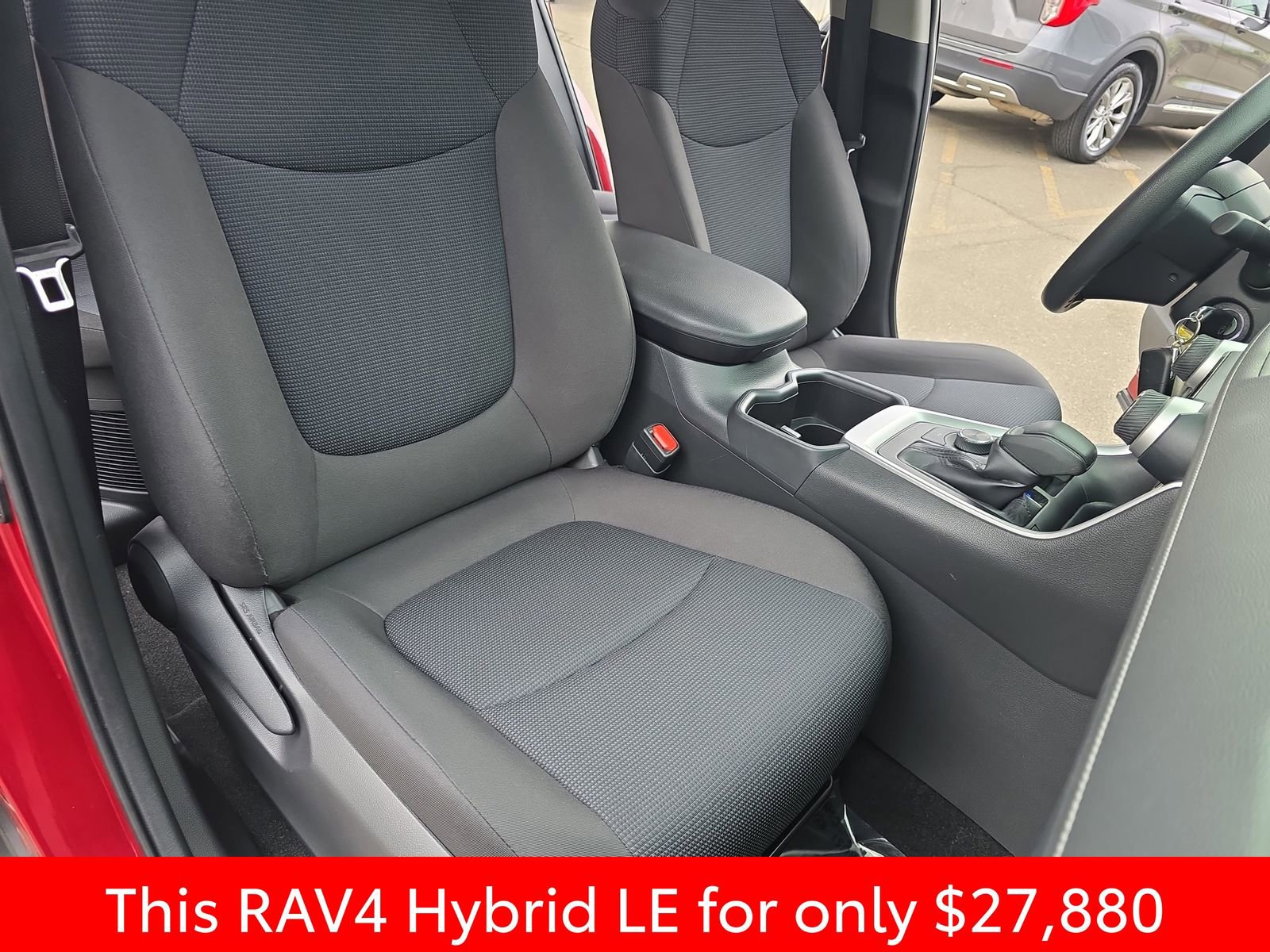 Used 2023 Toyota RAV4 LE image 16