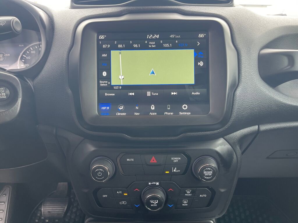 Used 2022 Jeep Renegade Latitude image 11