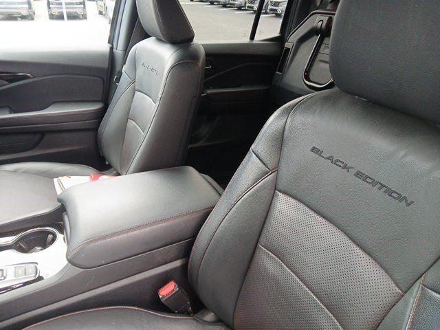 Used 2024 Honda Ridgeline Black Edition image 14