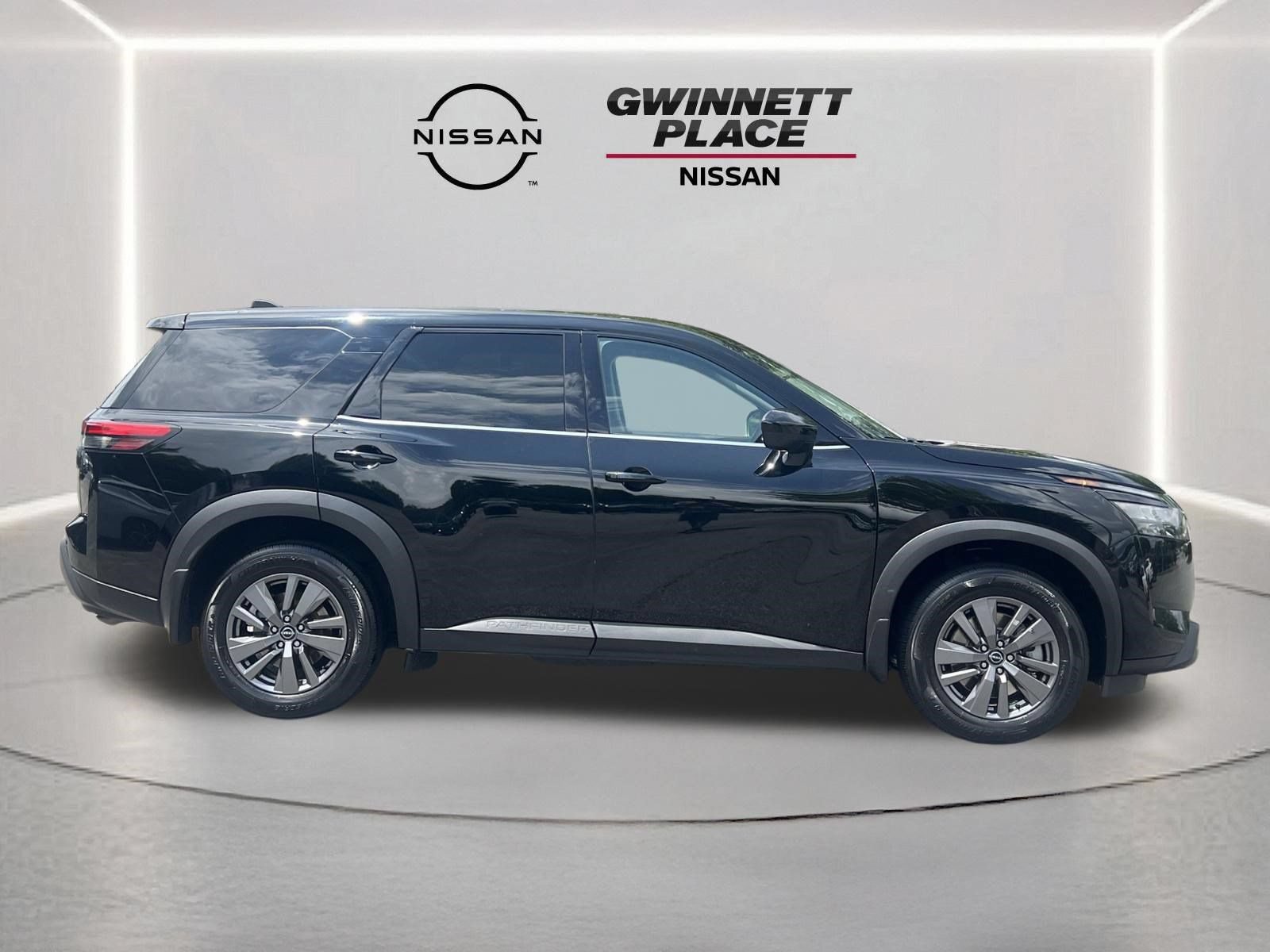Used 2024 Nissan Pathfinder S FWD image 25