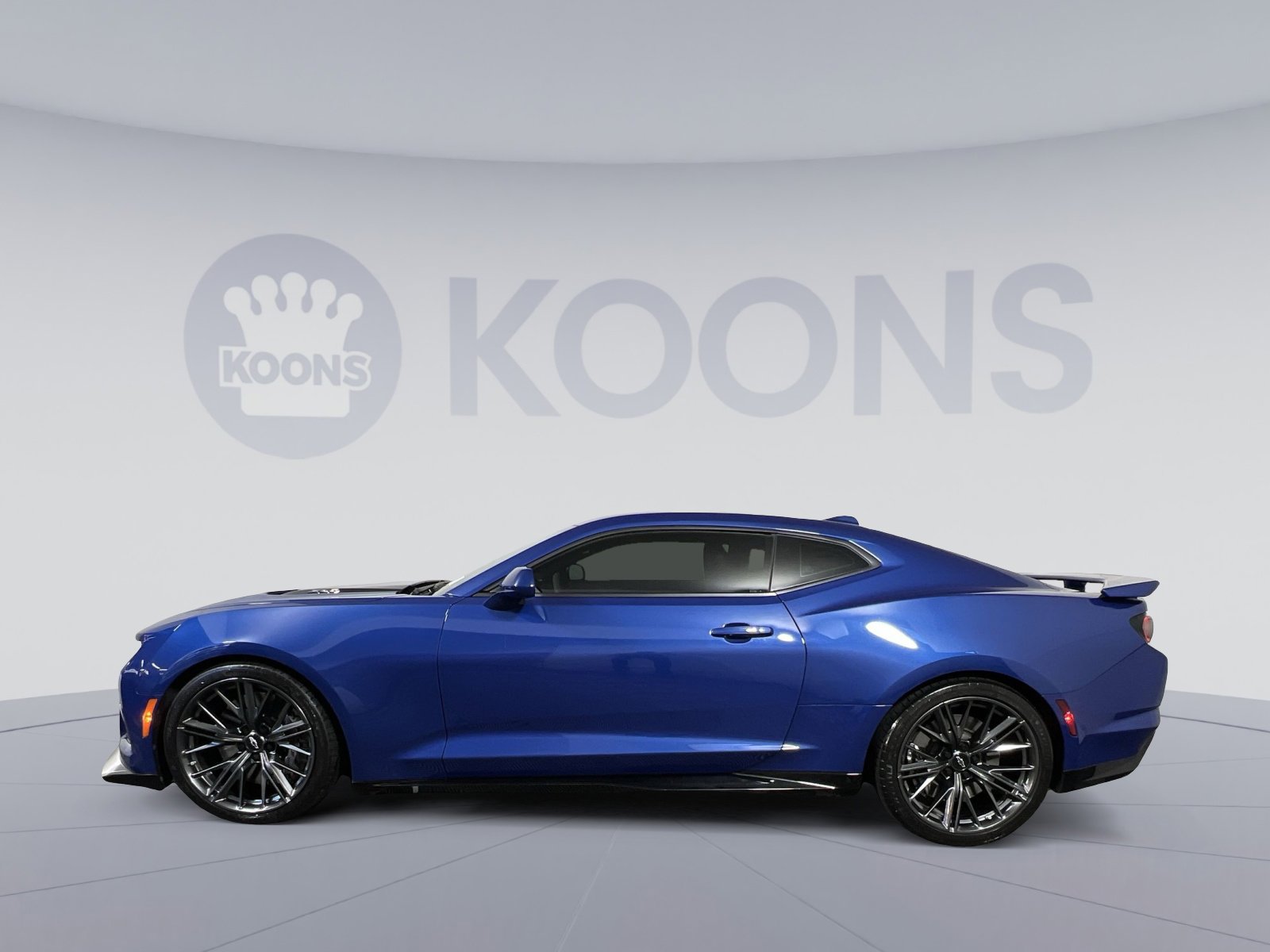 Used 2021 Chevrolet Camaro ZL1 image 2