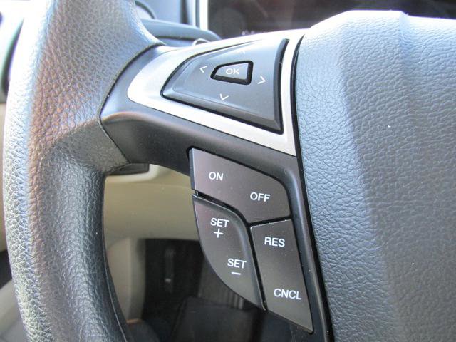 Used 2019 Ford Fusion SE AWD/4WD image 13