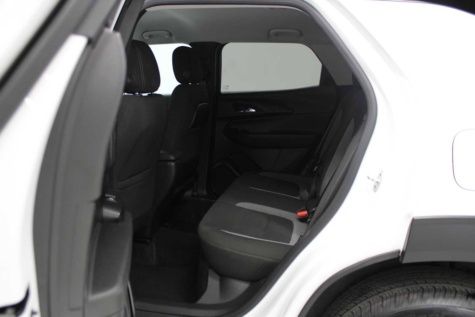 Used 2024 Chevrolet TrailBlazer LT image 31