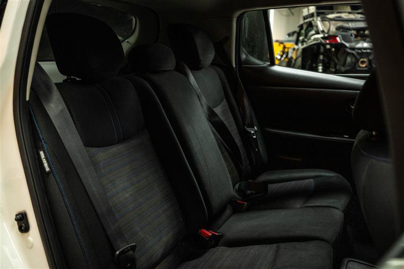 Used 2020 Nissan Leaf SV w/ SV Technology Package image 11