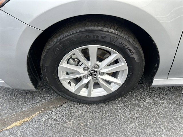 Used 2025 Toyota Camry LE image 28