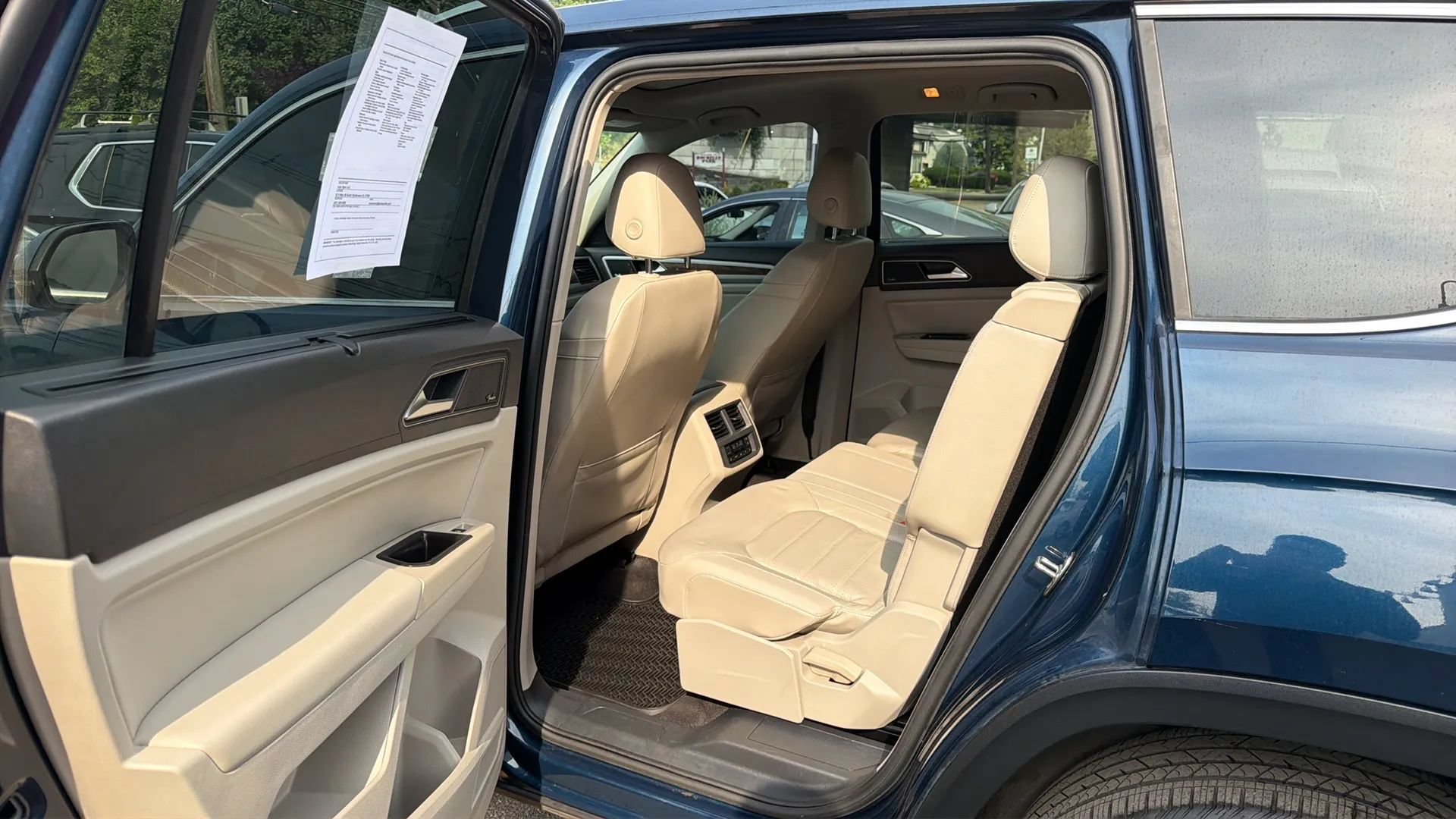 Used 2018 Volkswagen Atlas SEL Premium AWD/4WD image 28
