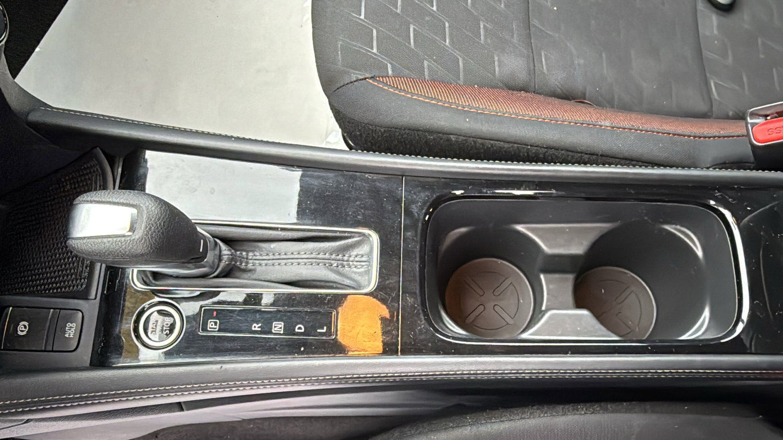 Certified 2024 Nissan Kicks SR image 17