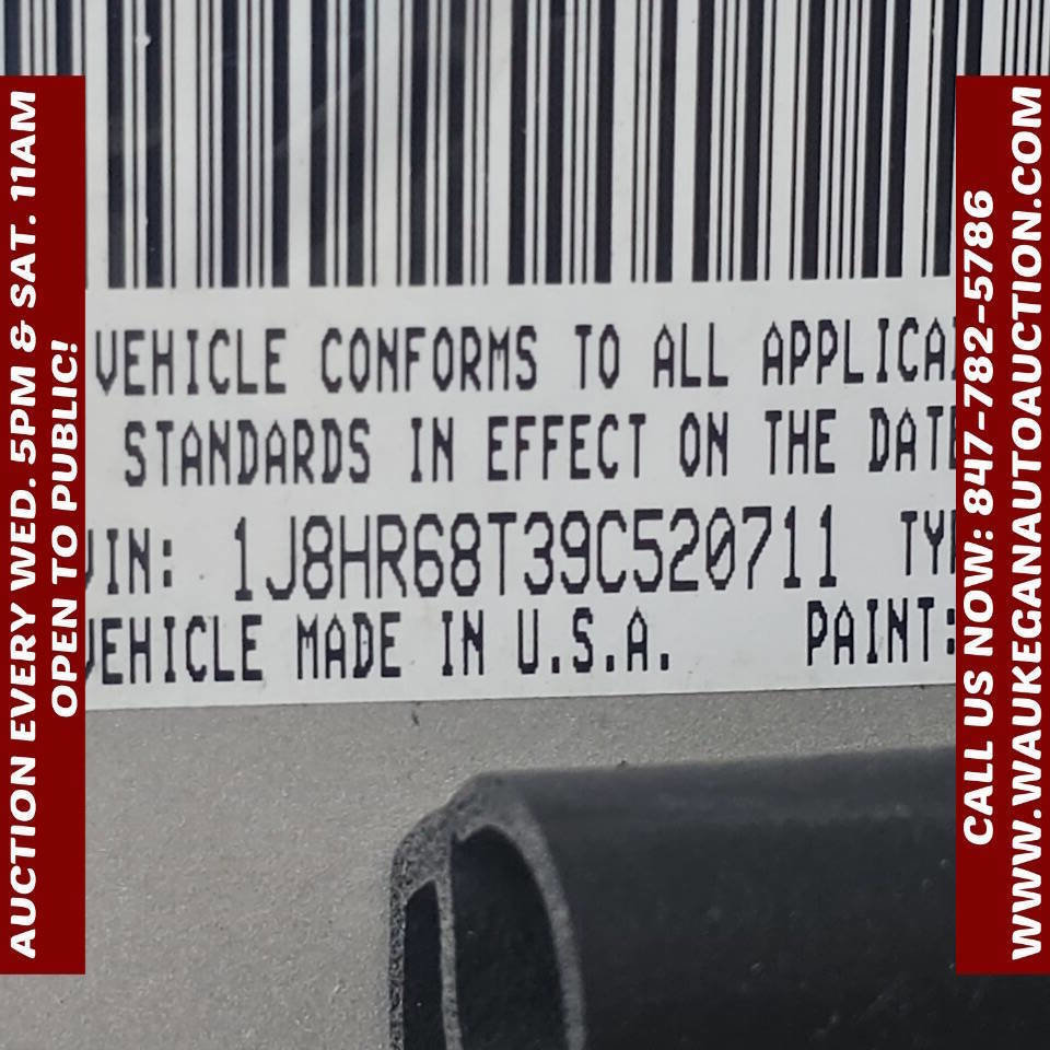 Used 2009 Jeep Grand Cherokee Overland image 11