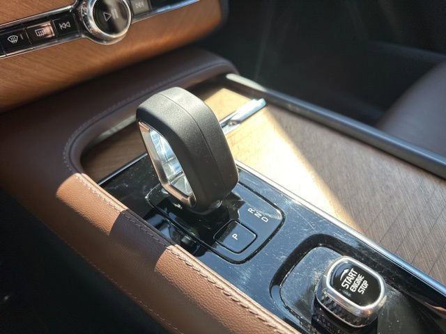 Certified 2024 Volvo XC90 B5 Plus w/ Protection Package Premier image 21