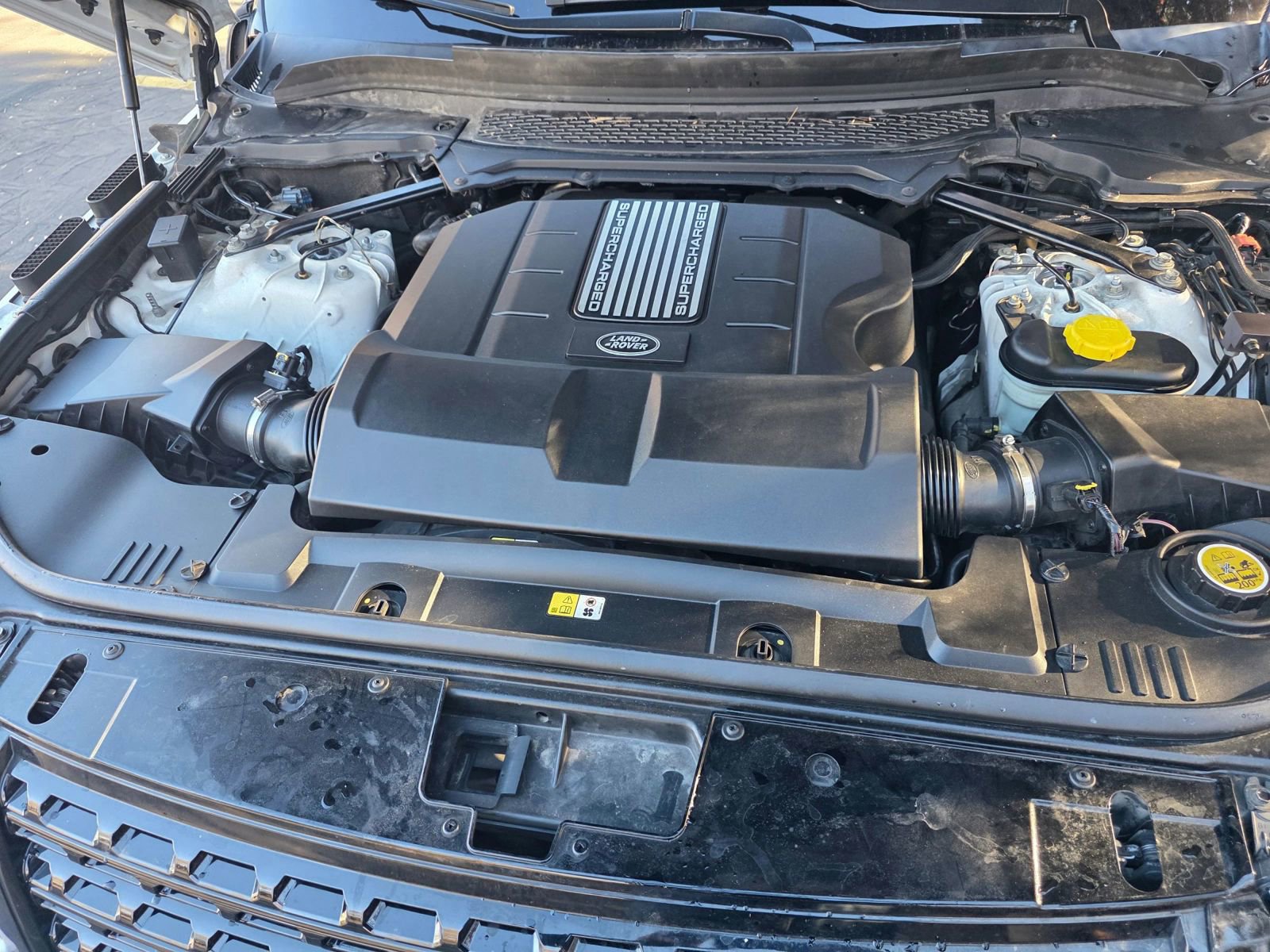 Used 2015 Land Rover Range Rover Long Wheelbase Supercharged image 47