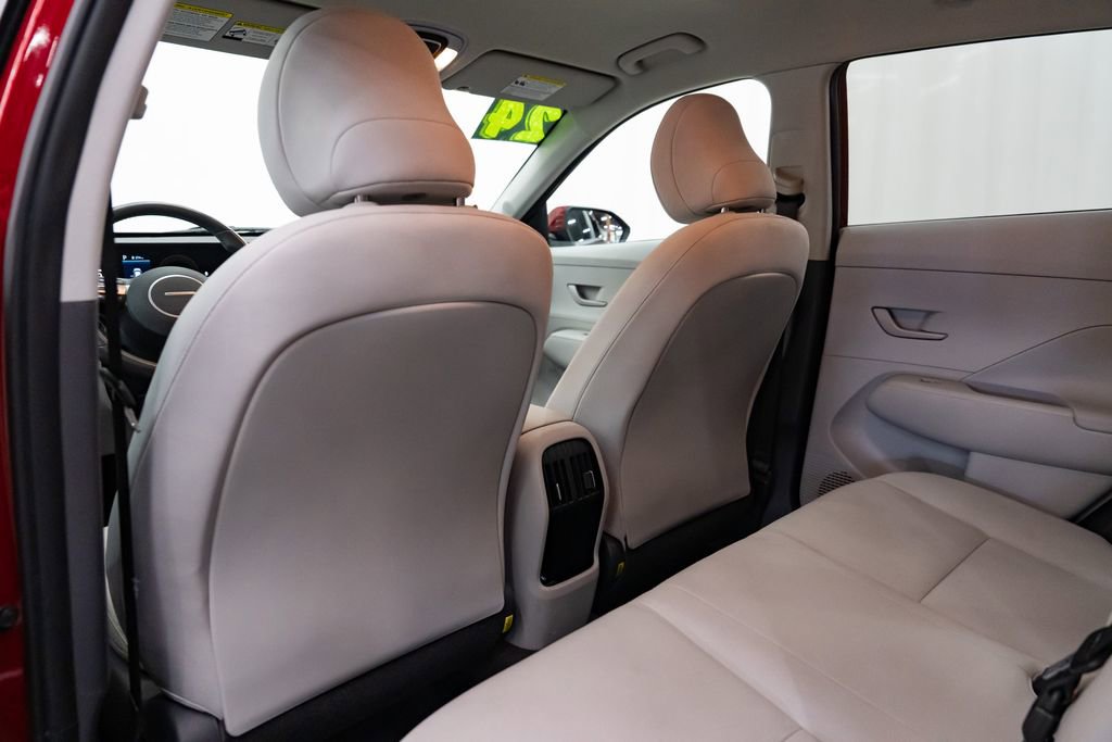Used 2024 Hyundai Kona SEL image 25