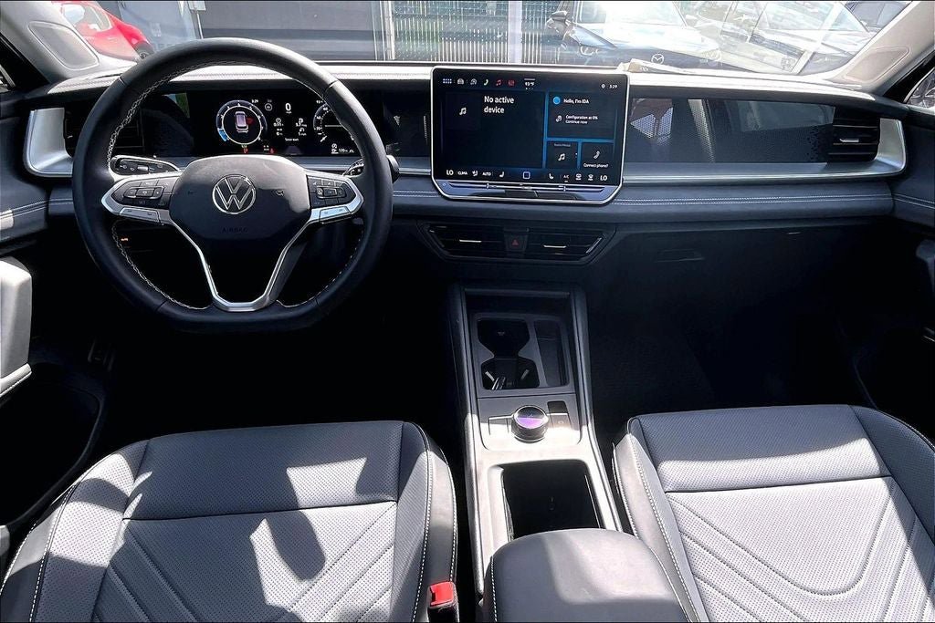 New 2026 Volkswagen Tiguan SE AWD/4WD image 15