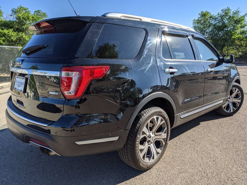 Certified 2018 Ford Explorer Platinum AWD/4WD image 3