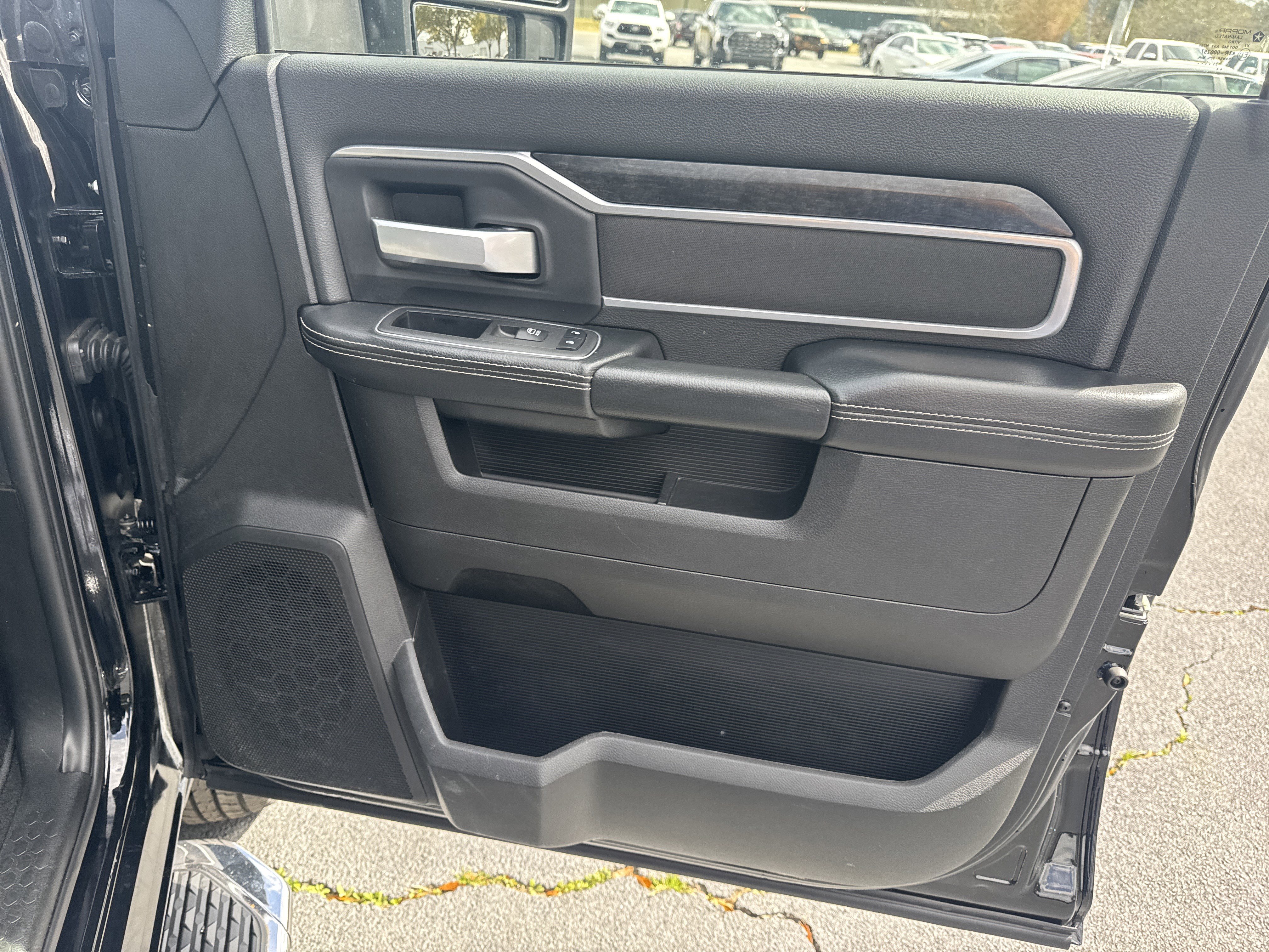 Used 2024 RAM 3500 Big Horn image 35