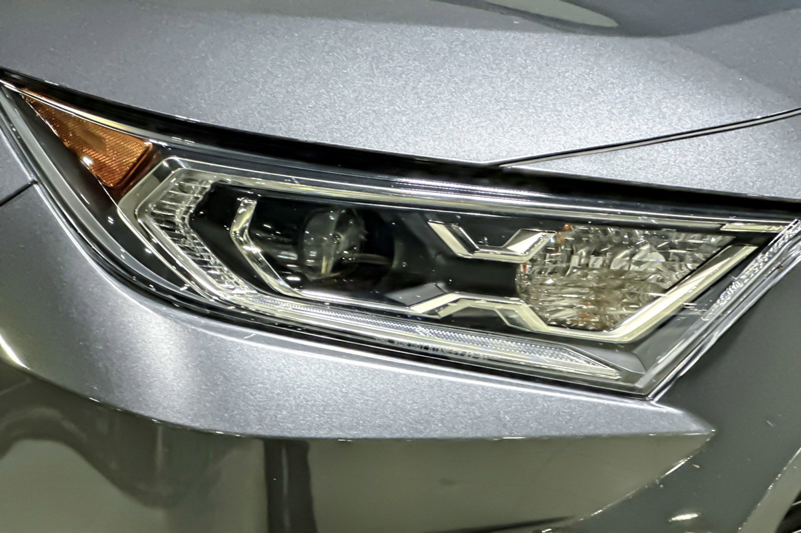 Used 2021 Toyota RAV4 XLE w/ Convenience Package image 10