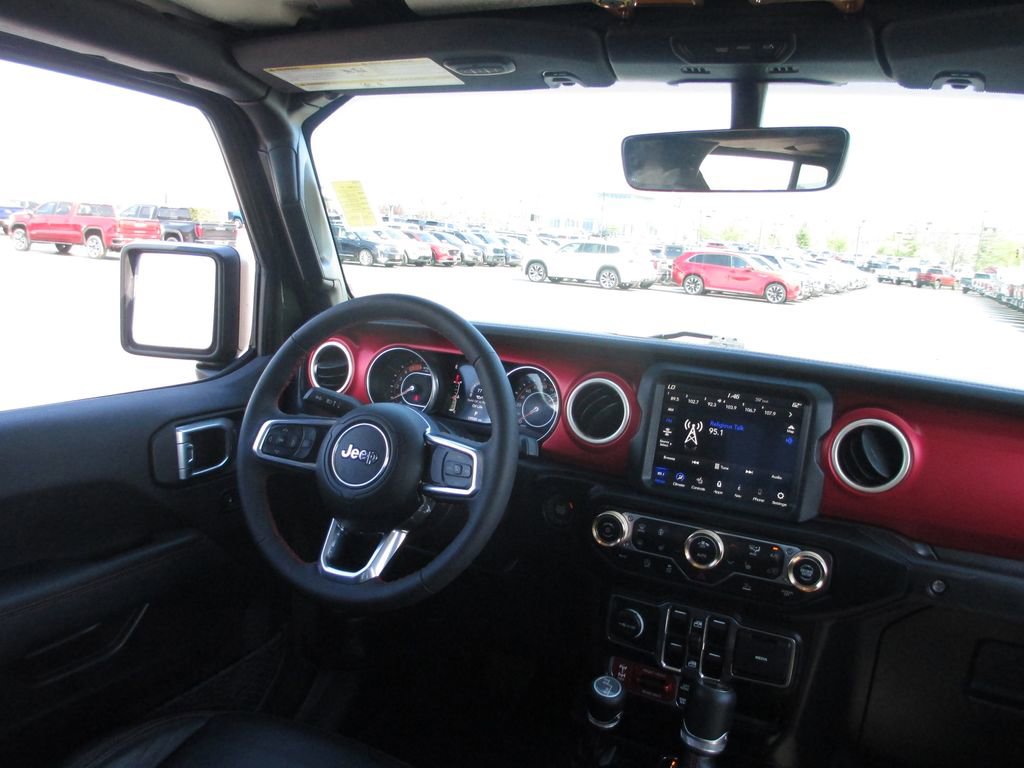 Used 2023 Jeep Gladiator Rubicon w/ Cold Weather Group AWD/4WD image 22