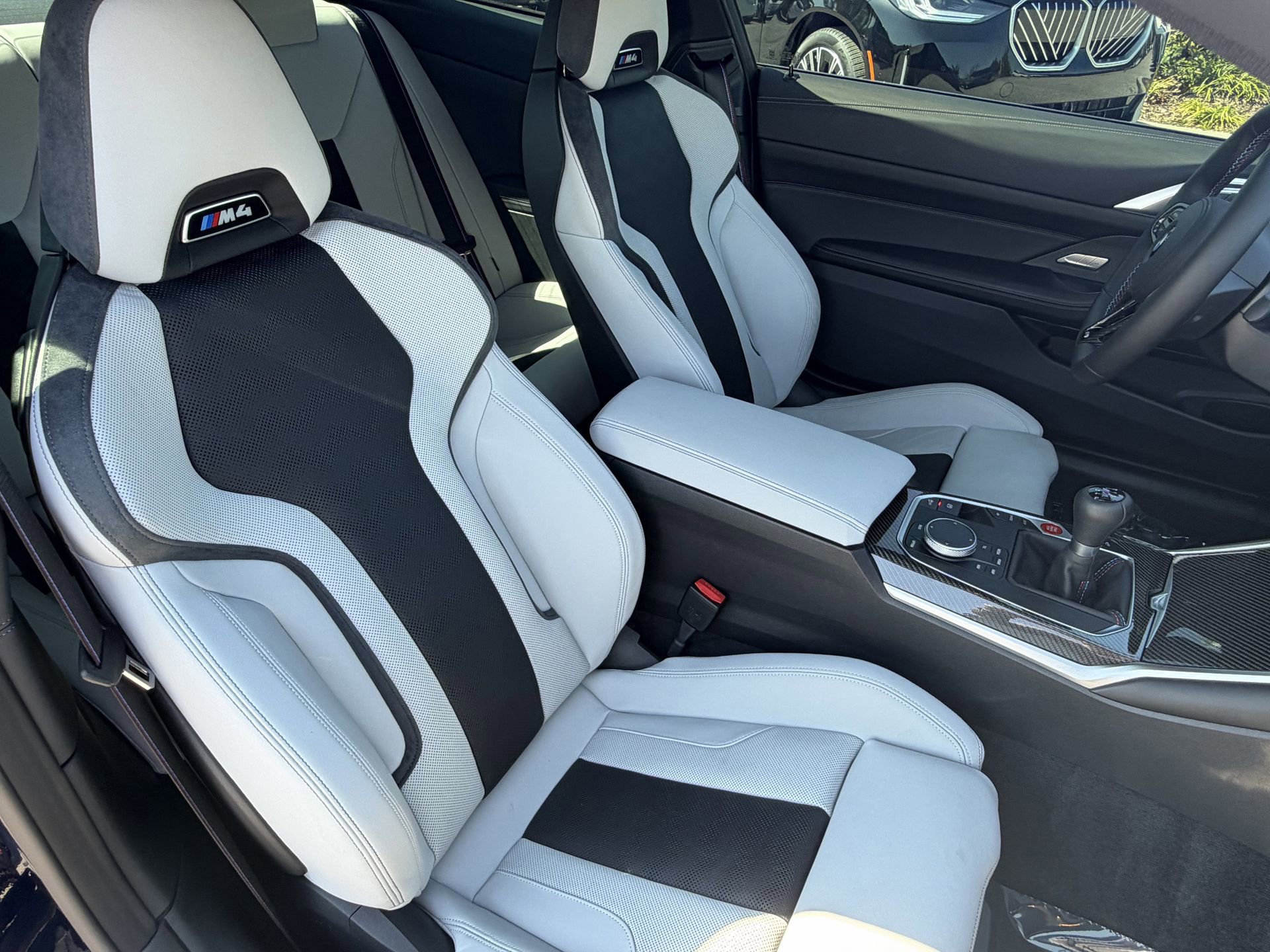 Used 2026 BMW M4 Coupe w/ Executive Package image 16