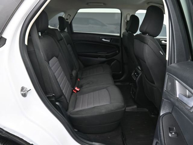 Used 2021 Ford Edge SE image 42