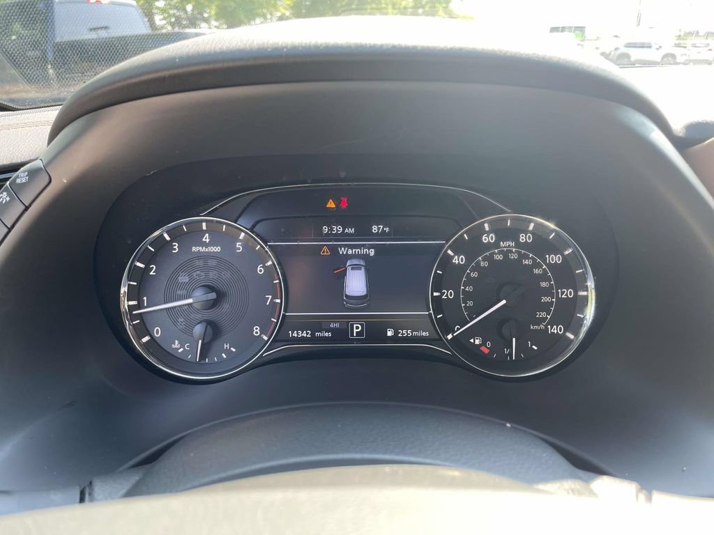 Used 2024 INFINITI QX80 Sensory w/ Cargo Package AWD/4WD image 21