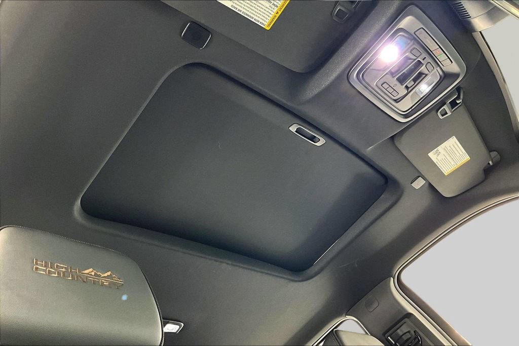 Used 2024 Chevrolet Silverado 1500 High Country w/ High Country Premium Package AWD/4WD image 23