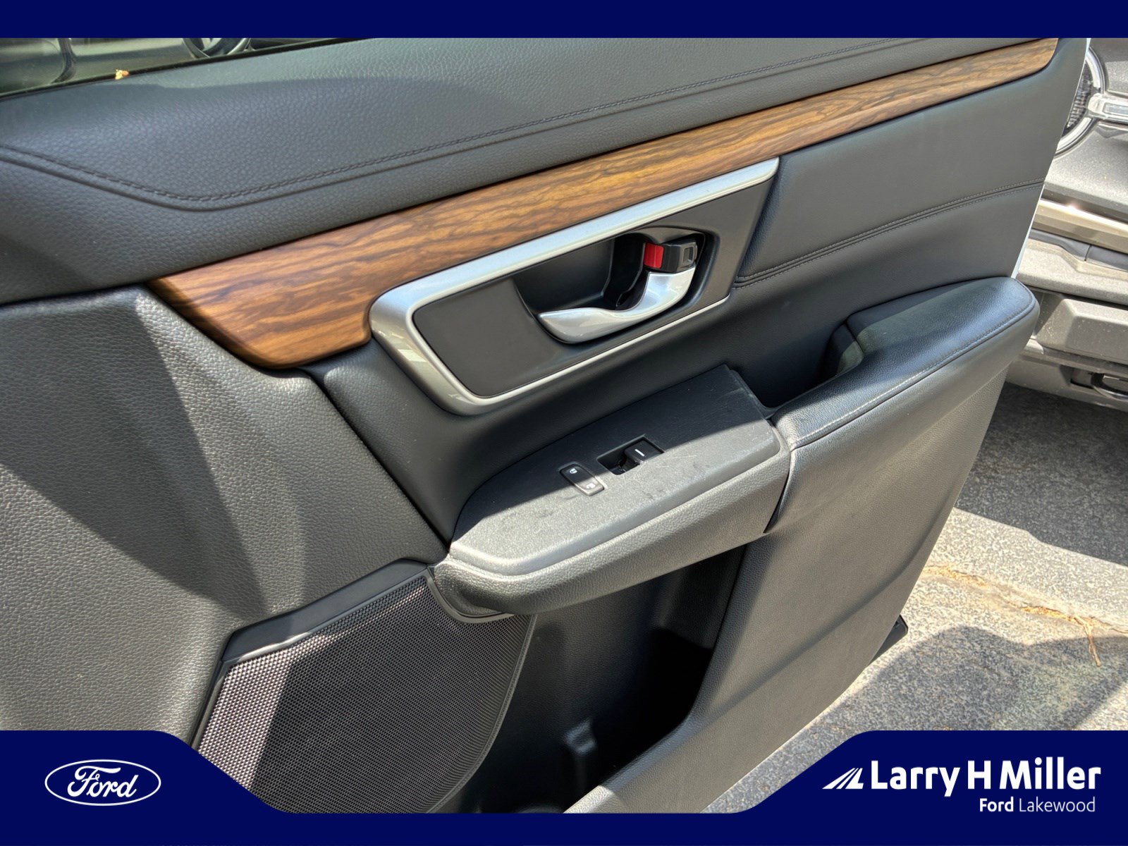 Used 2022 Honda CR-V Touring image 16