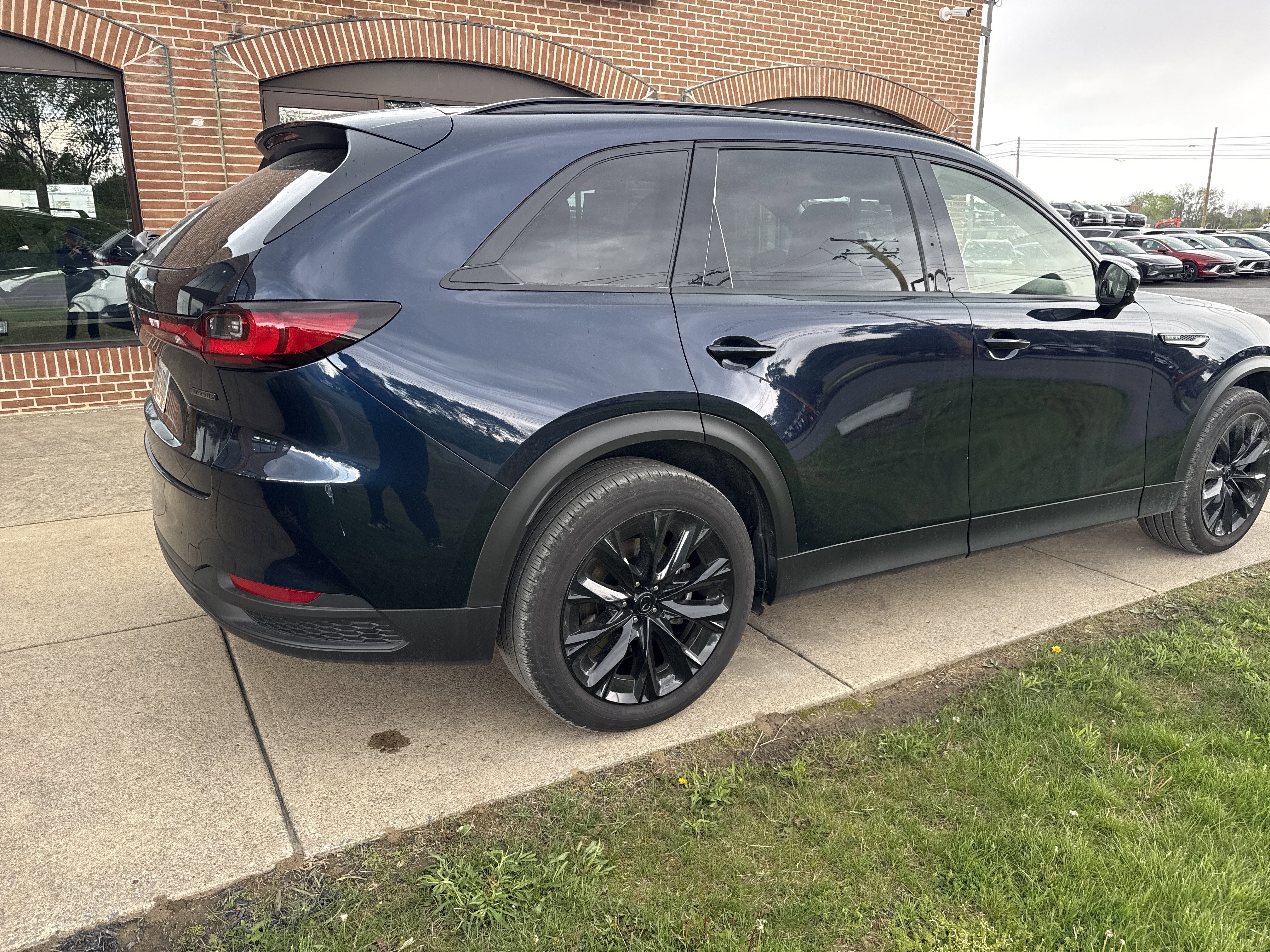 Used 2026 MAZDA CX-90 3.3 Turbo w/ Premium Sport Pkg AWD/4WD image 3