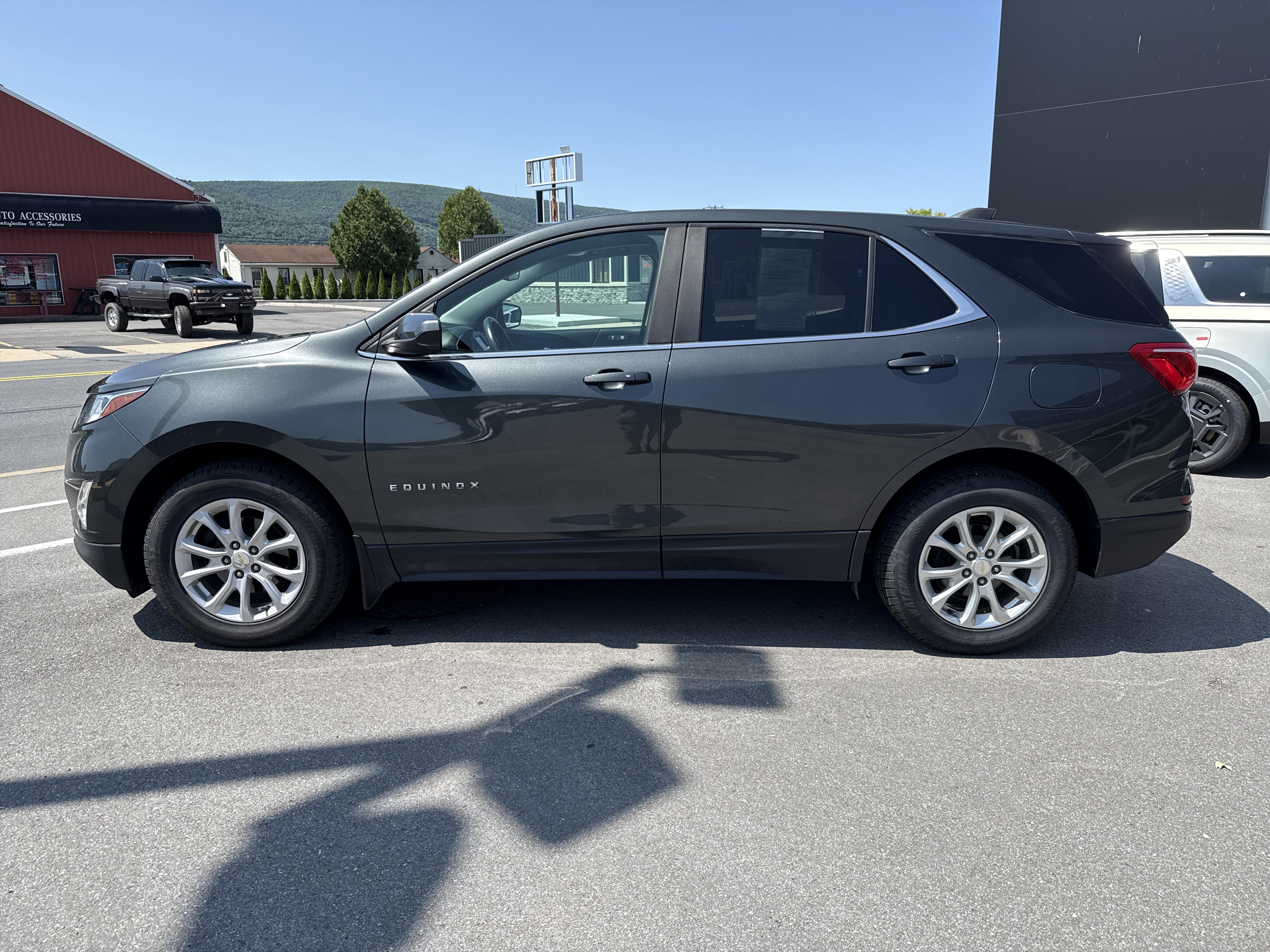 Used 2021 Chevrolet Equinox LT AWD/4WD image 7