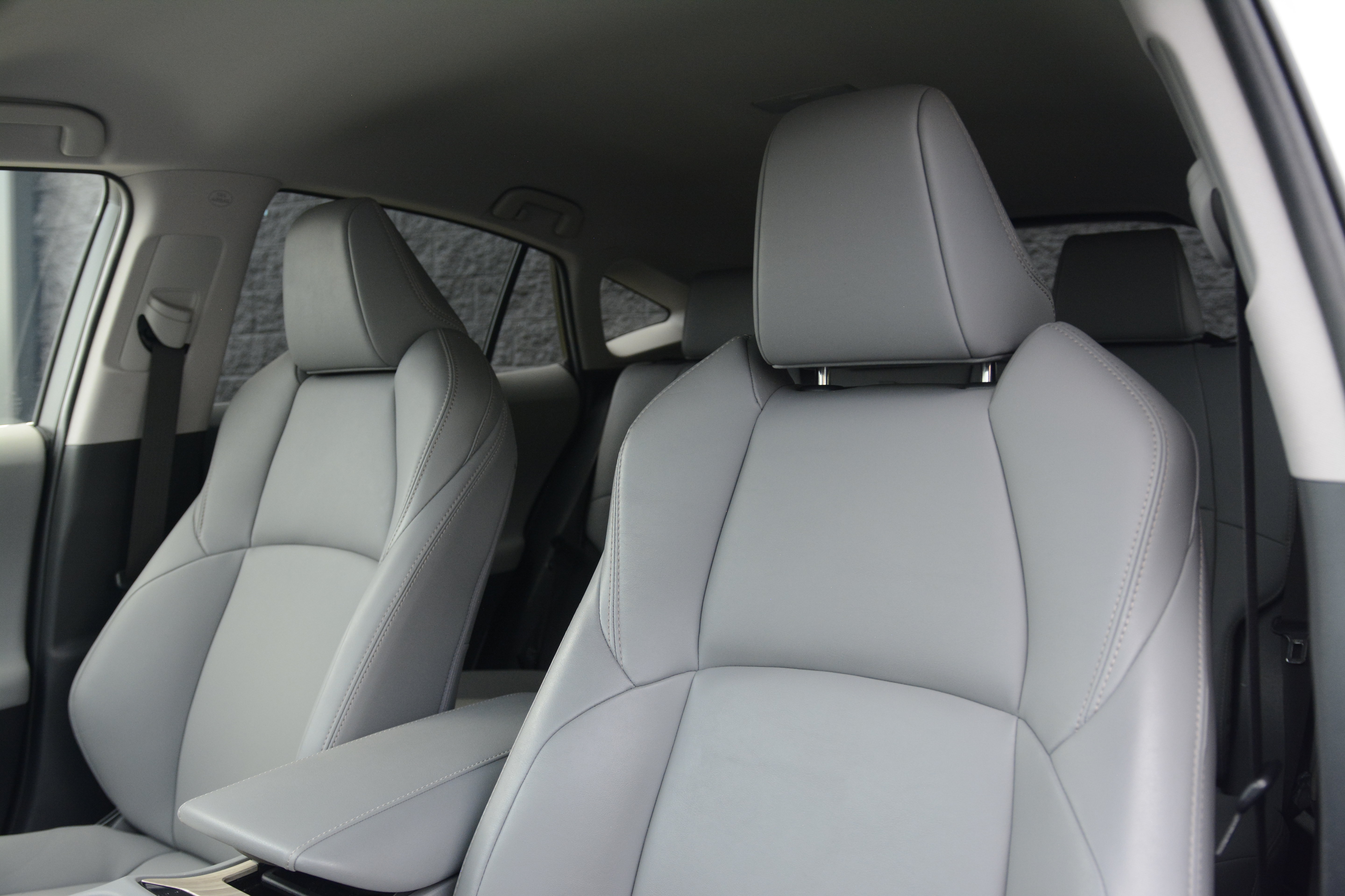 Used 2022 Toyota Venza XLE AWD/4WD image 5