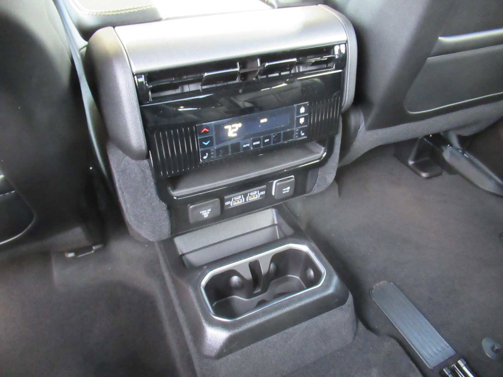 New 2026 Jeep Grand Wagoneer L Series II Obsidian image 41