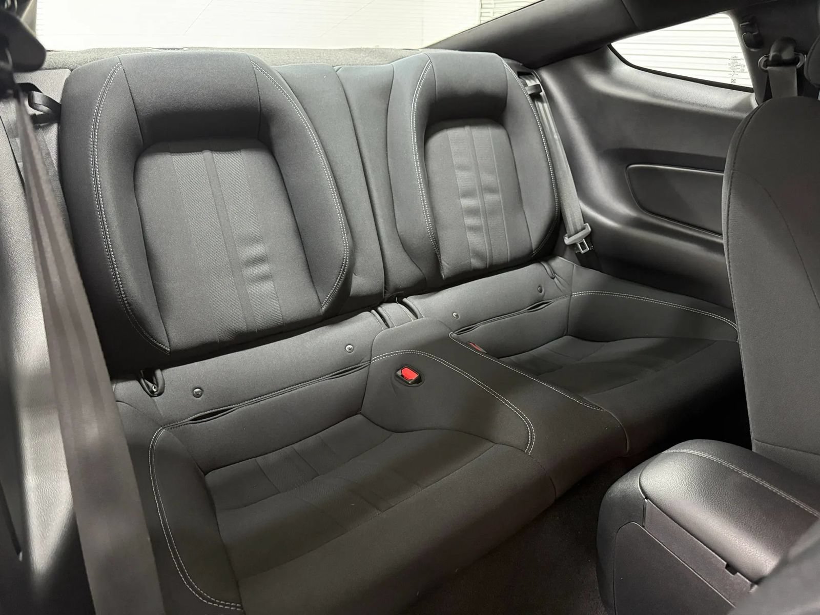 Used 2022 Ford Mustang GT RWD image 11
