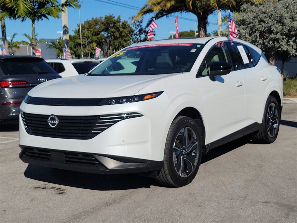 Certified 2025 Nissan Murano SL w/ Cargo Package image 3