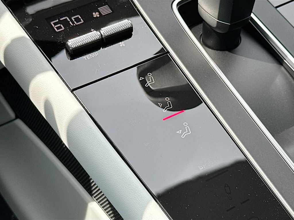New 2026 Porsche Macan AWD/4WD image 23