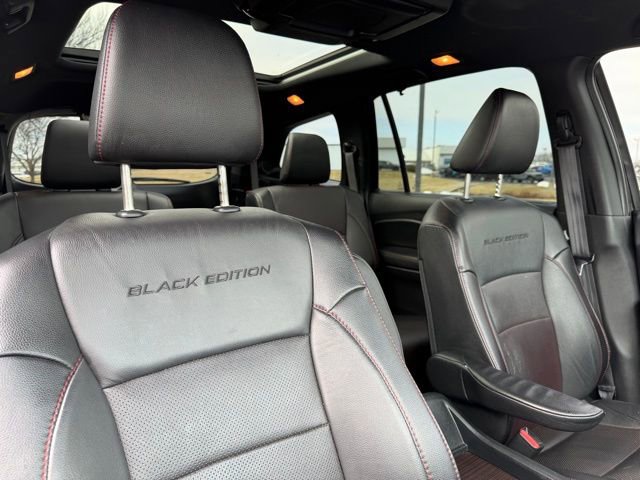 Used 2022 Honda Pilot Black Edition image 11