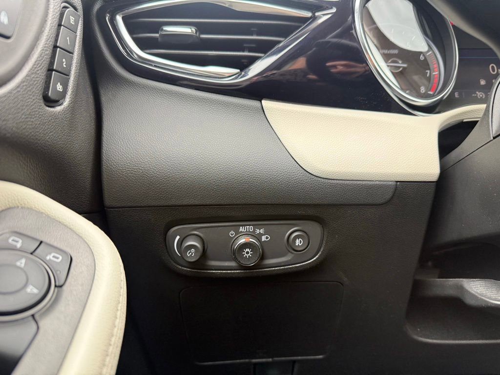 Used 2023 Buick Encore GX Essence w/ Experience Buick Package AWD/4WD image 12