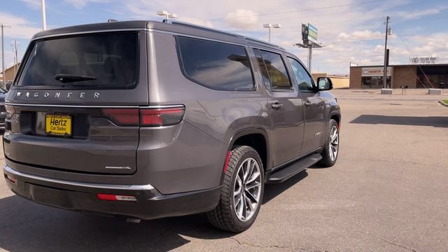 Used 2023 Jeep Wagoneer L Series II w/ Premium Group I AWD/4WD image 9