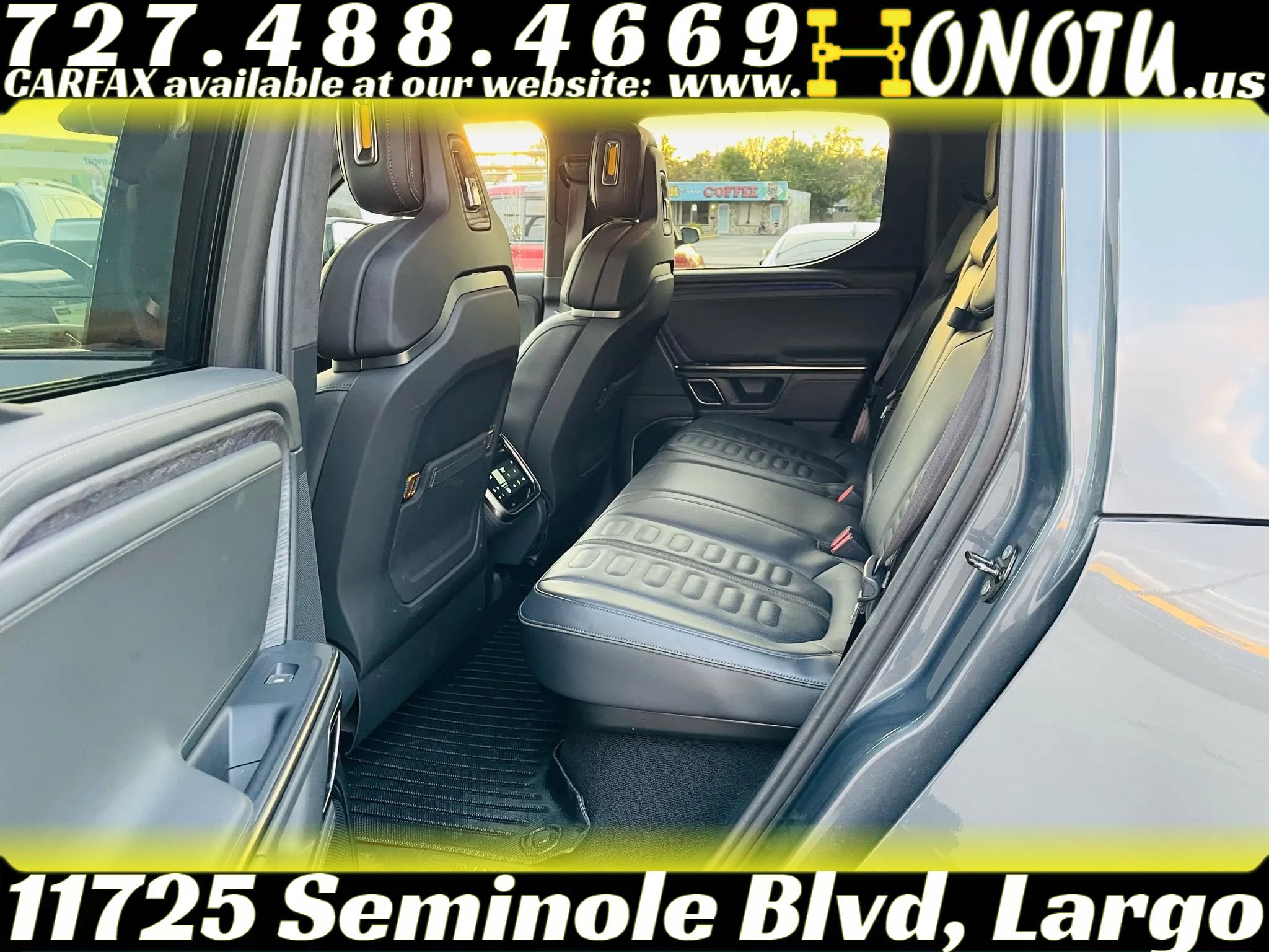 Used 2022 Rivian R1T Adventure image 14