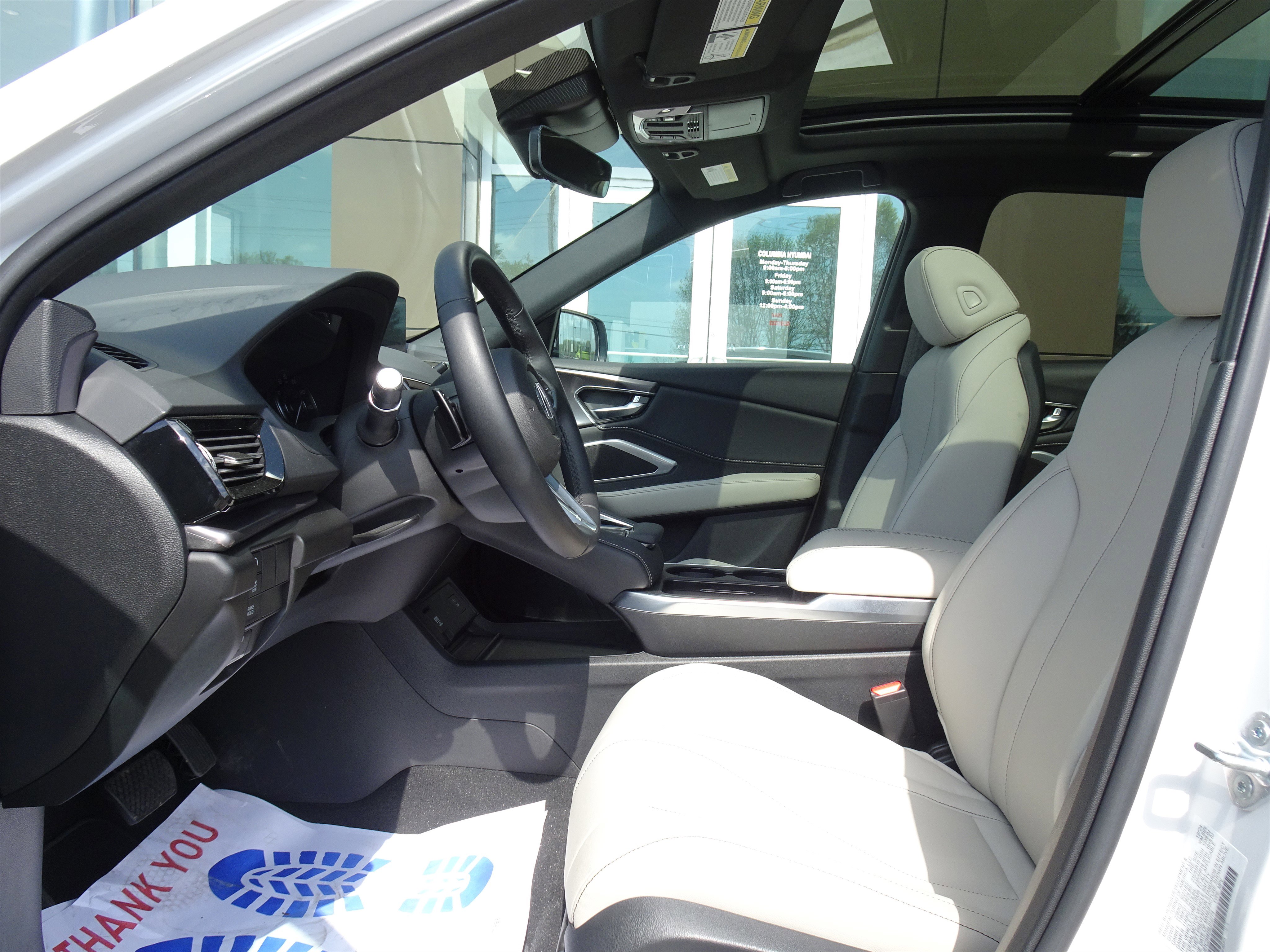 Used 2025 Acura RDX SH-AWD image 8