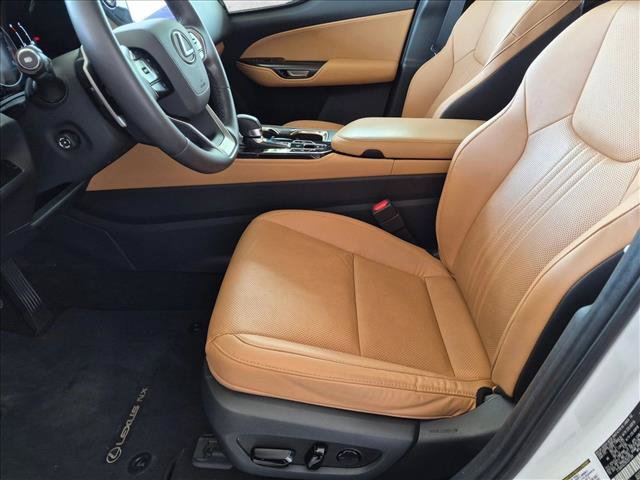 Used 2024 Lexus NX 250 FWD w/ Towing Package (2000 Lbs) image 15