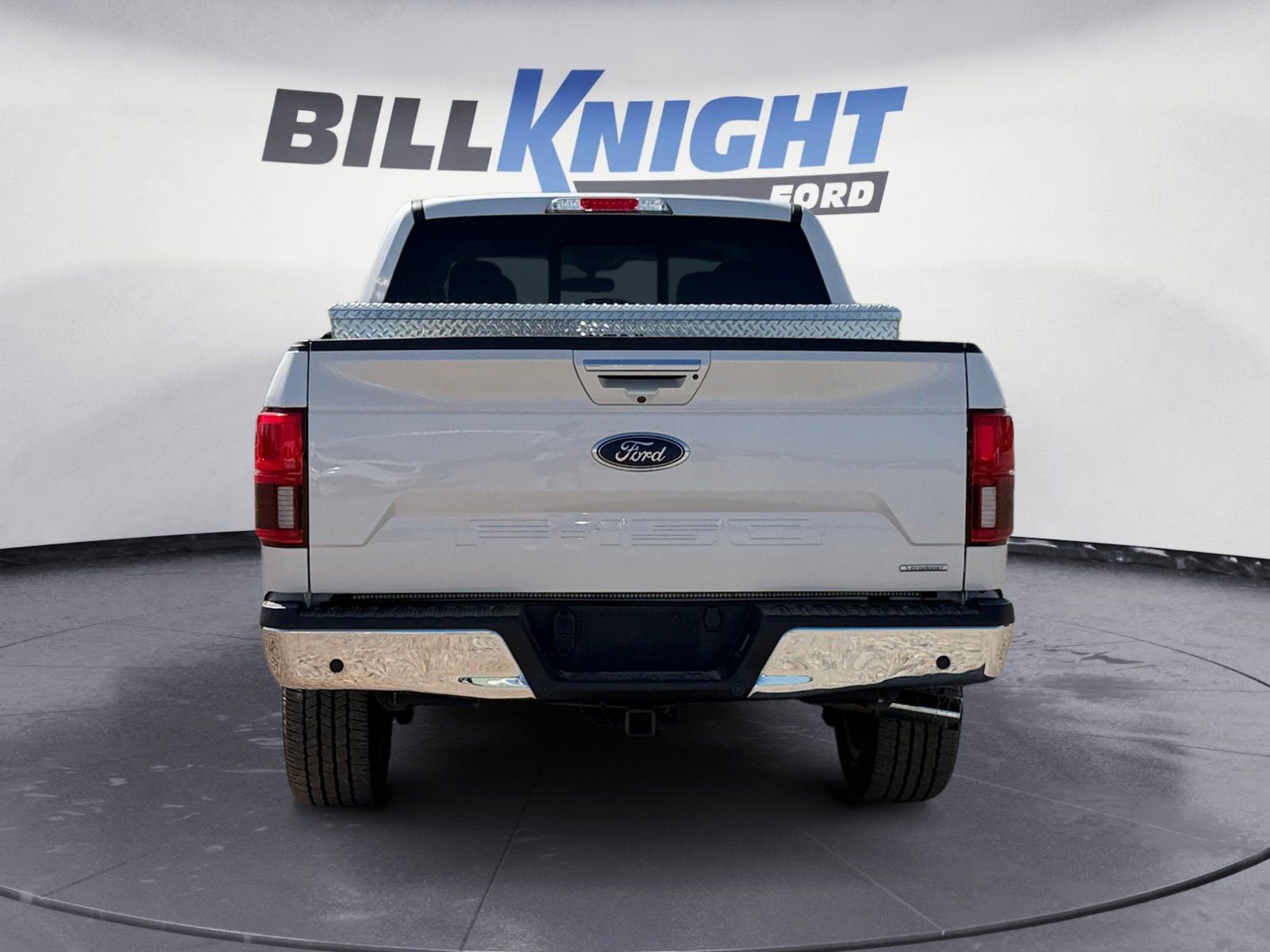 Used 2019 Ford F150 Lariat w/ Equipment Group 502A Luxury AWD/4WD image 3