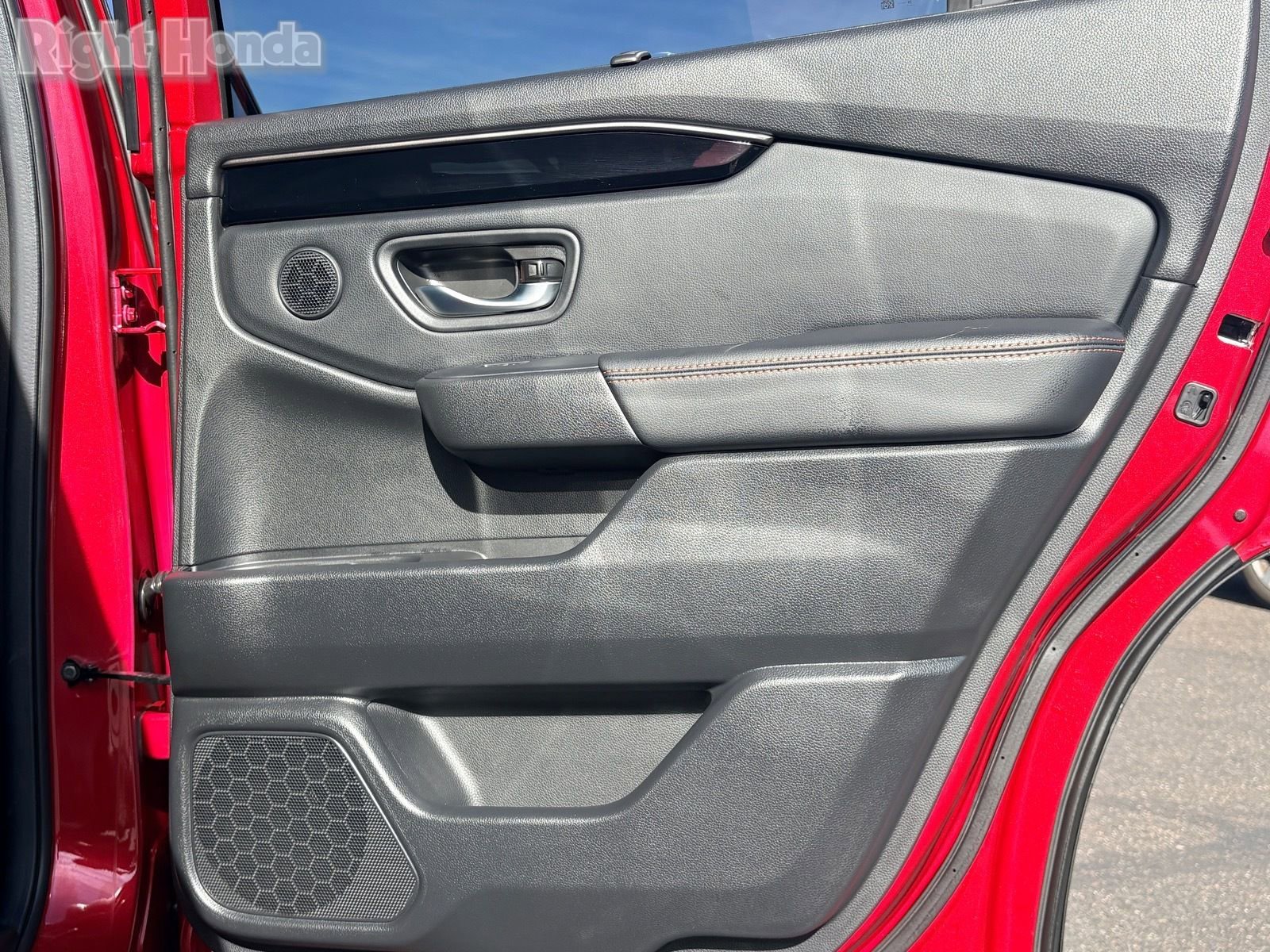 Used 2025 Honda Pilot TrailSport image 29