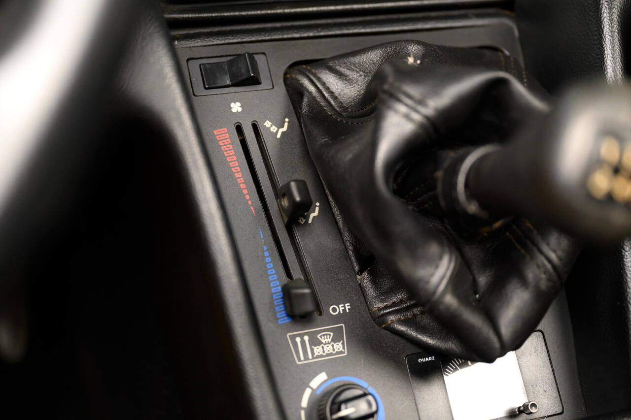 Used 1992 Alfa Romeo Spider Veloce image 30