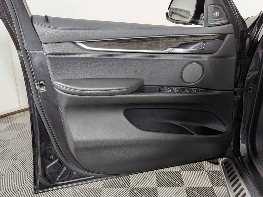 Used 2015 BMW X6 xDrive35i image 13