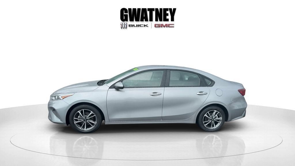 Used 2023 Kia Forte LXS FWD image 6