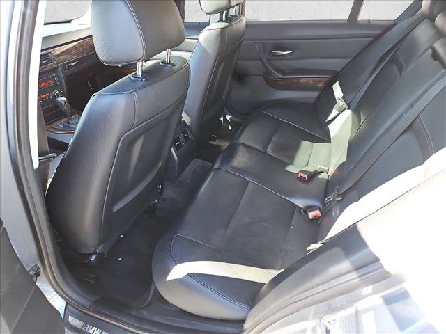 Used 2011 BMW 328i xDrive Sedan AWD/4WD image 18