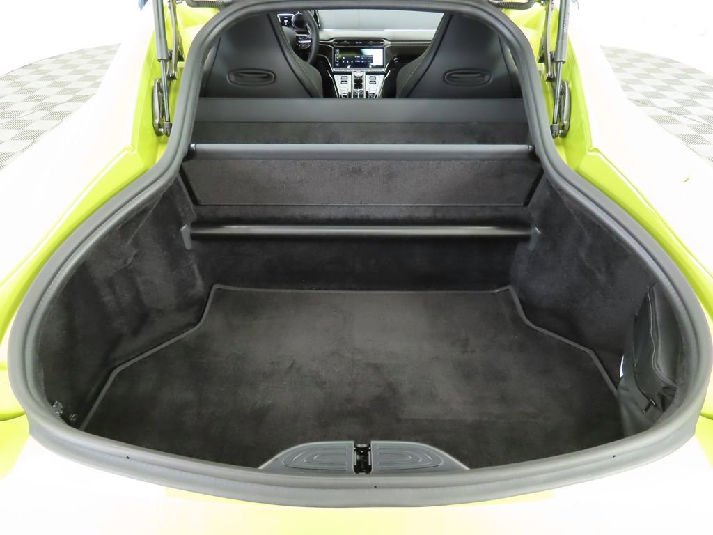 Used 2025 Aston Martin V8 Vantage Coupe image 24