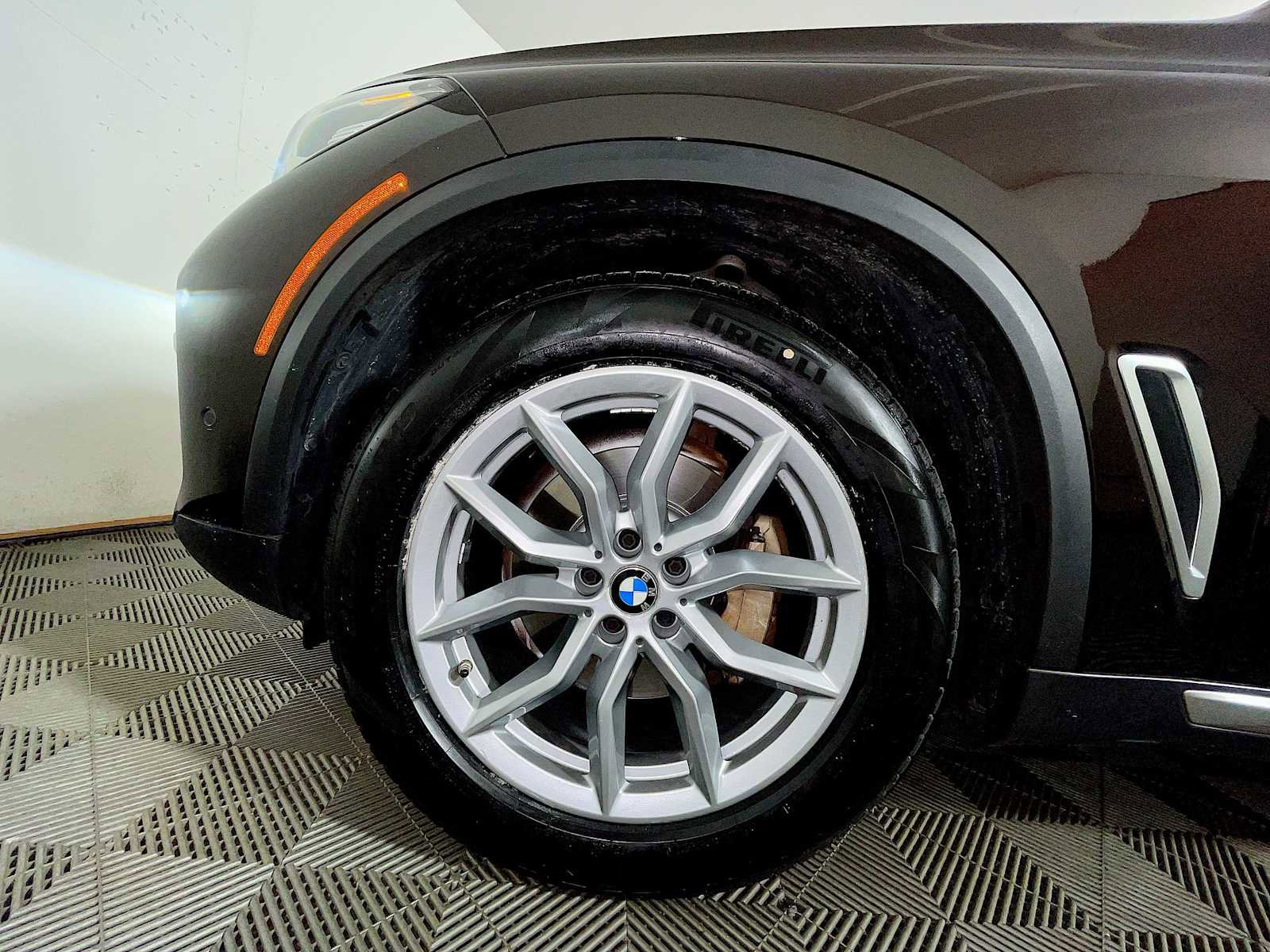 Certified 2023 BMW X5 xDrive40i w/ Premium Package image 7