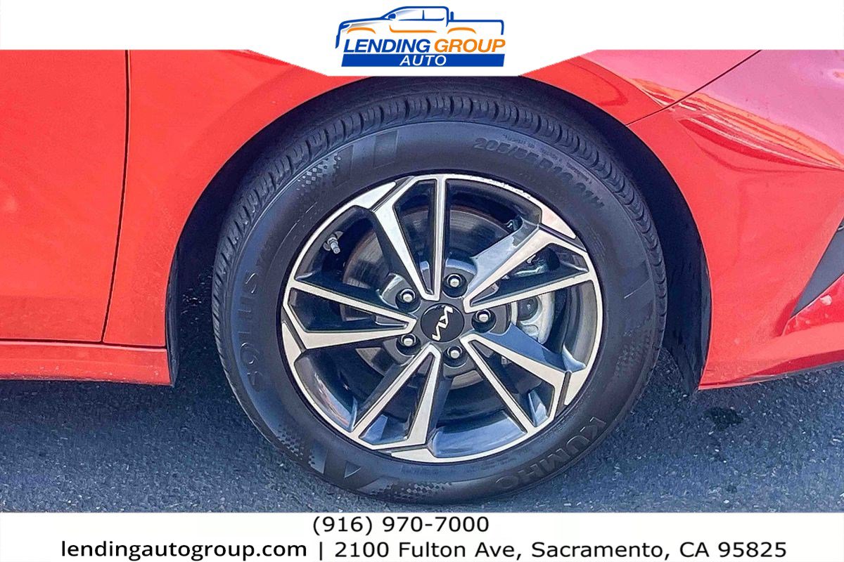 Used 2022 Kia Forte LXS image 9