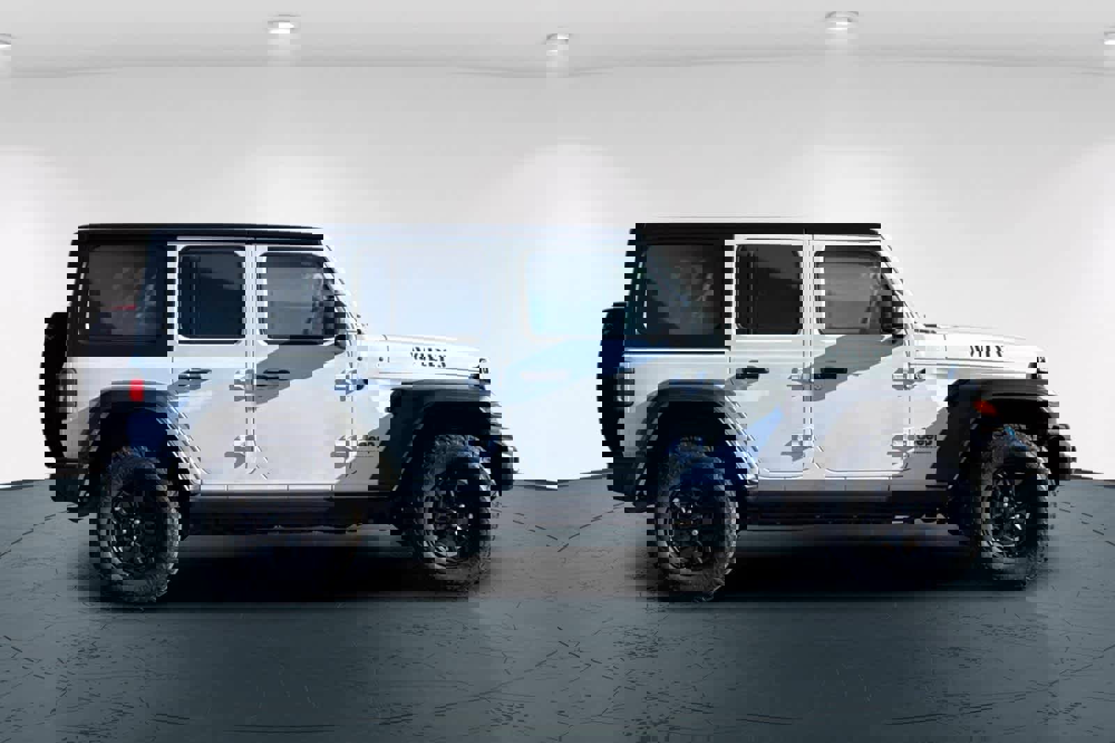 Used 2023 Jeep Wrangler Unlimited w/ Cold Weather Group image 6