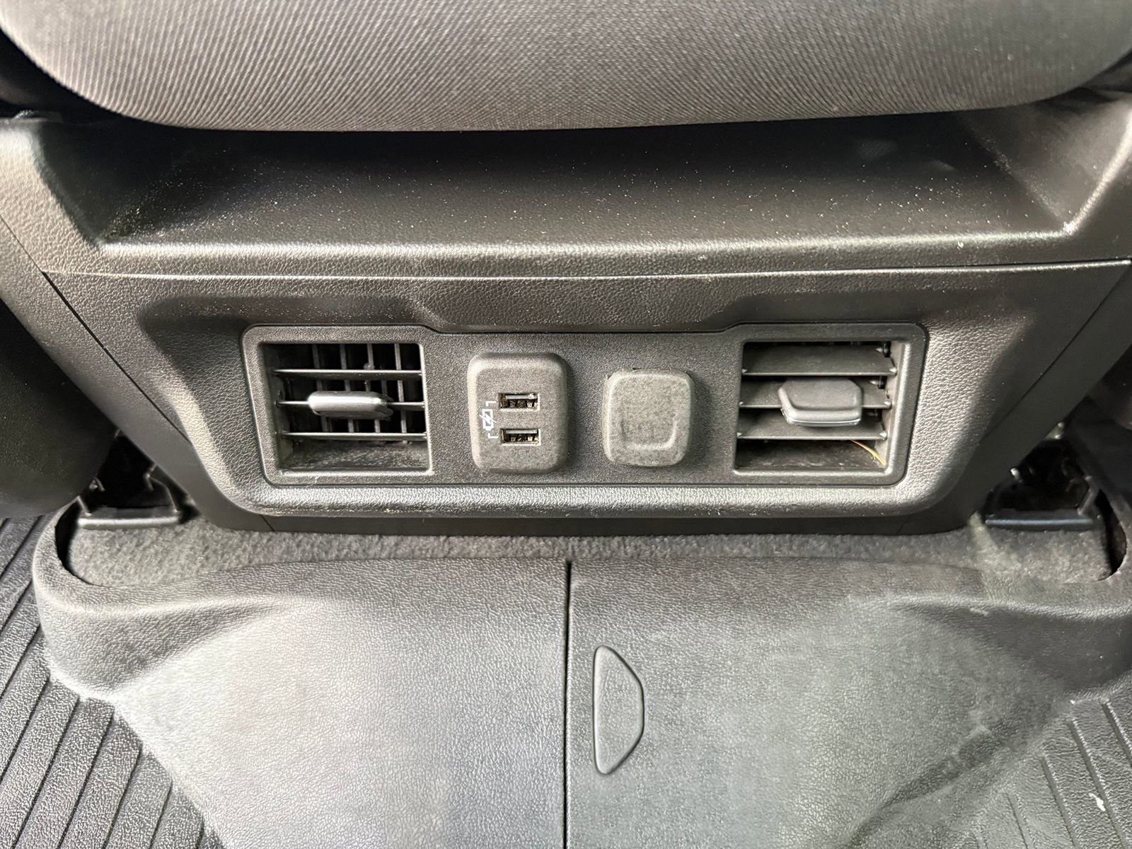 Certified 2022 Chevrolet Silverado 2500 LT w/ Convenience Package image 21