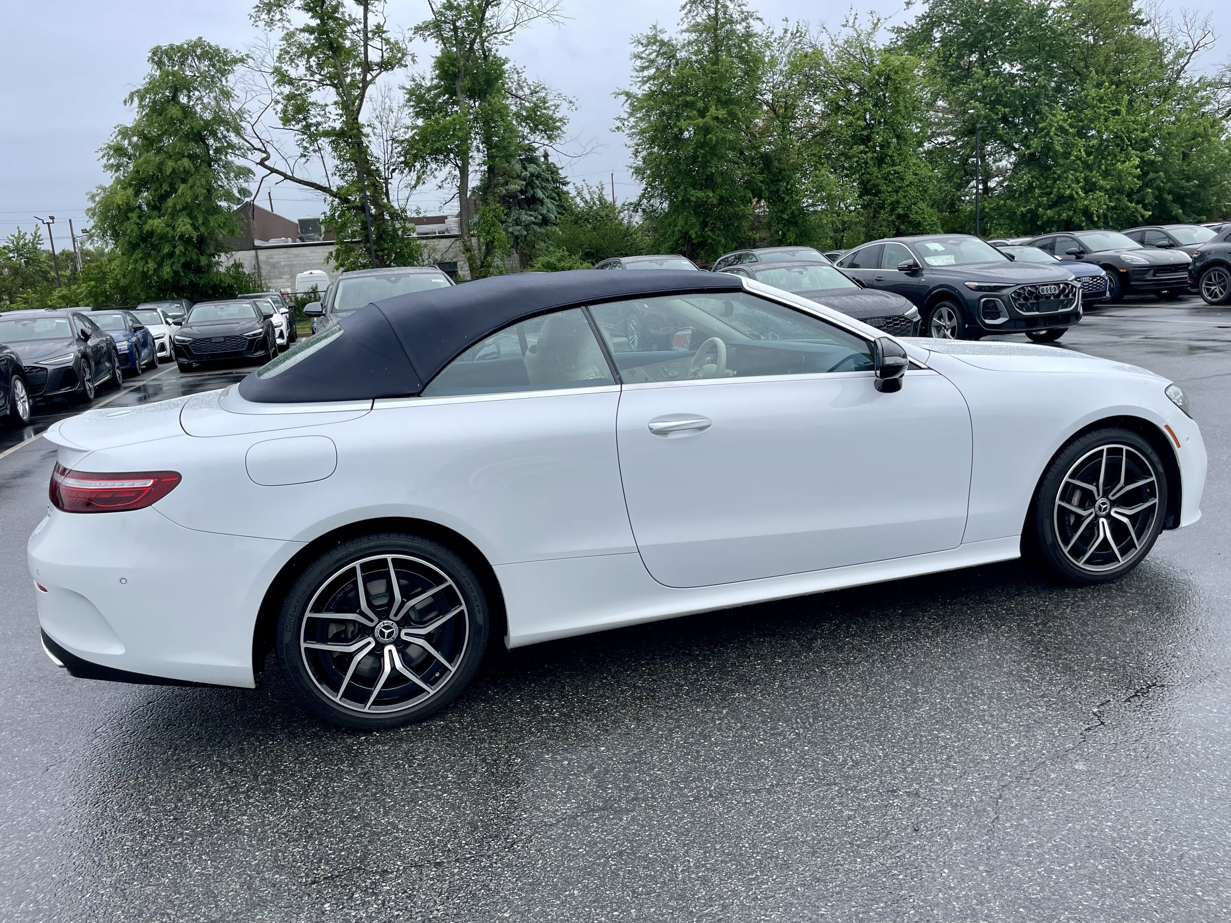 Used 2023 Mercedes-Benz E 450 4MATIC Cabriolet image 7